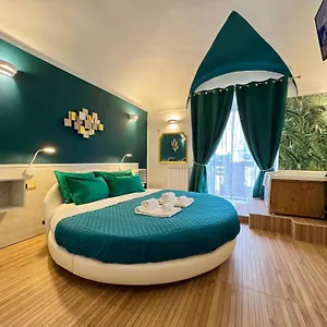 https://cantu-suite.taorminaitalyhotels.com